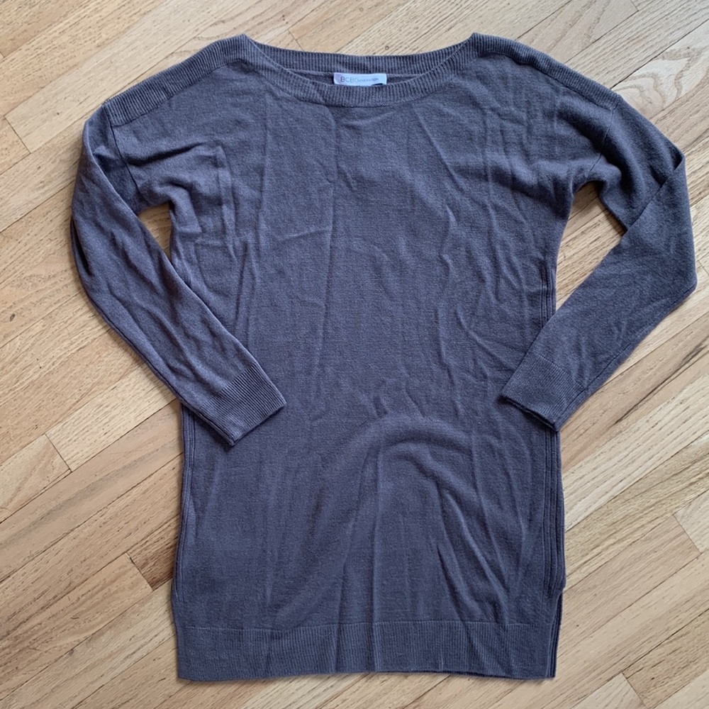 New! BCBGeneration aluminum color long sleeve tunic sweater size XS/S